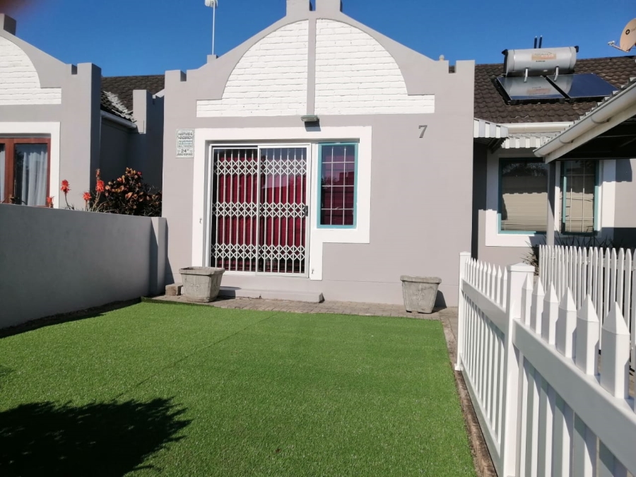 2 Bedroom Property for Sale in Abbotsford Eastern Cape